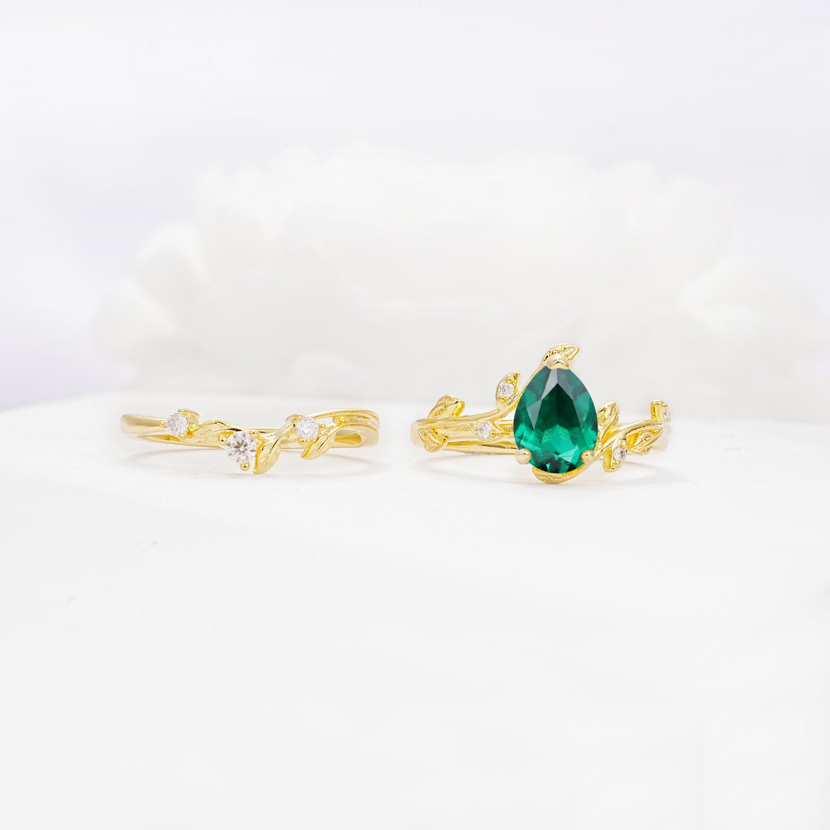 Nature-Inspired Pear Cut Emerald Engagement Ring Set with Twisted Vine Accents - Additional view