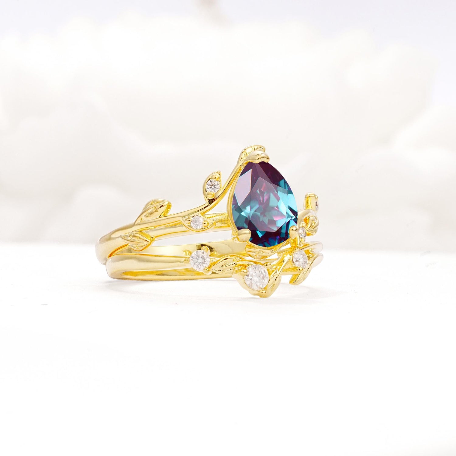 Nature-Inspired Pear Cut Alexandrite Engagement Ring Set with Twisted Vine Accents - Rose-Gold