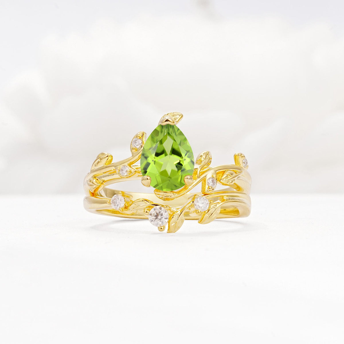 Nature-Inspired Pear Cut Peridot Engagement Ring Set with Twisted Vine Accents - Yellow-Gold
