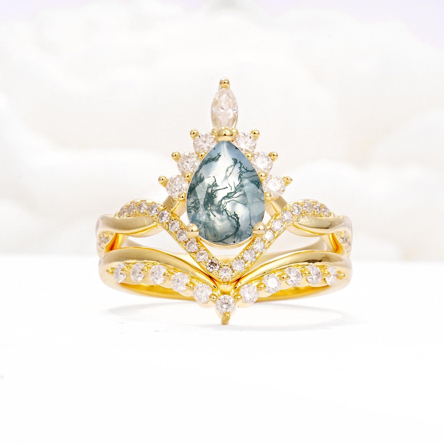 Pear Cut Moss Agate Crown Engagement Ring Set with Chevron Enhancer - Yellow-Gold