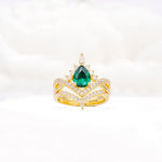 Tiara Pear Cut Emerald Bridal Ring Set with Chevron Enhancer Band - Yellow-Gold
