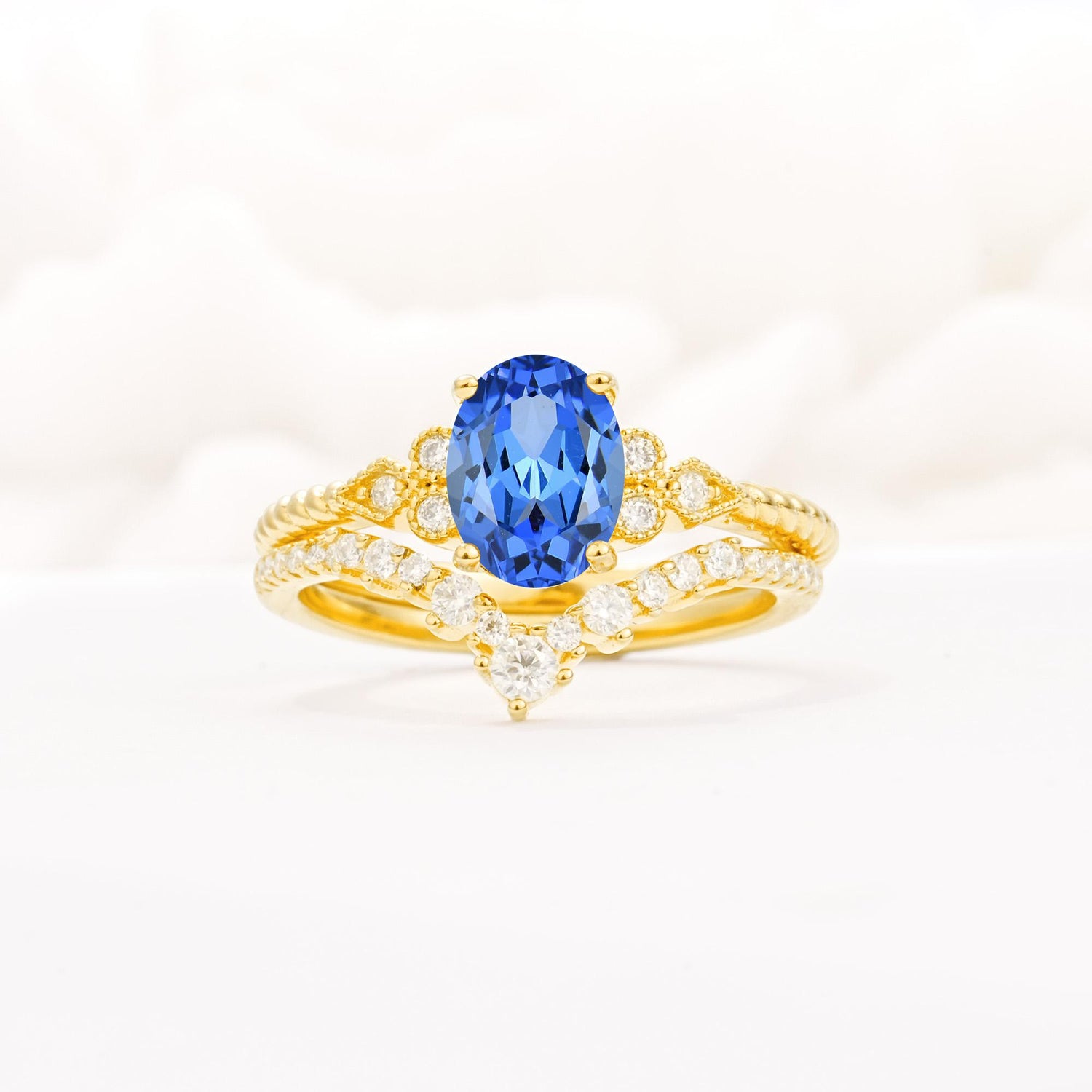 Oval Cut Sapphire Vintage Engagement Ring Set with Chevron Band - Yellow-Gold
