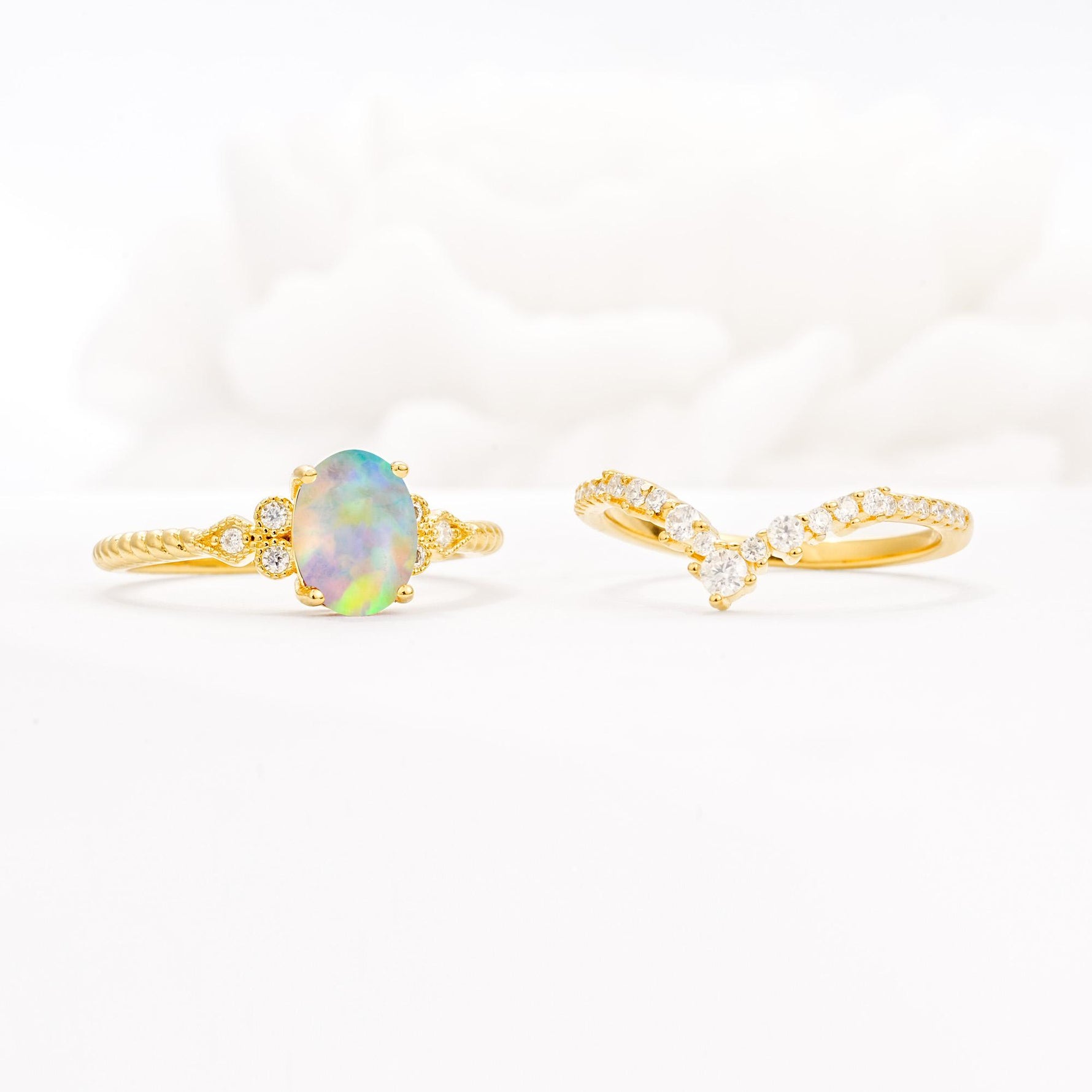Oval Cut Fire Opal Vintage Engagement Ring Set with Chevron Band - Additional view
