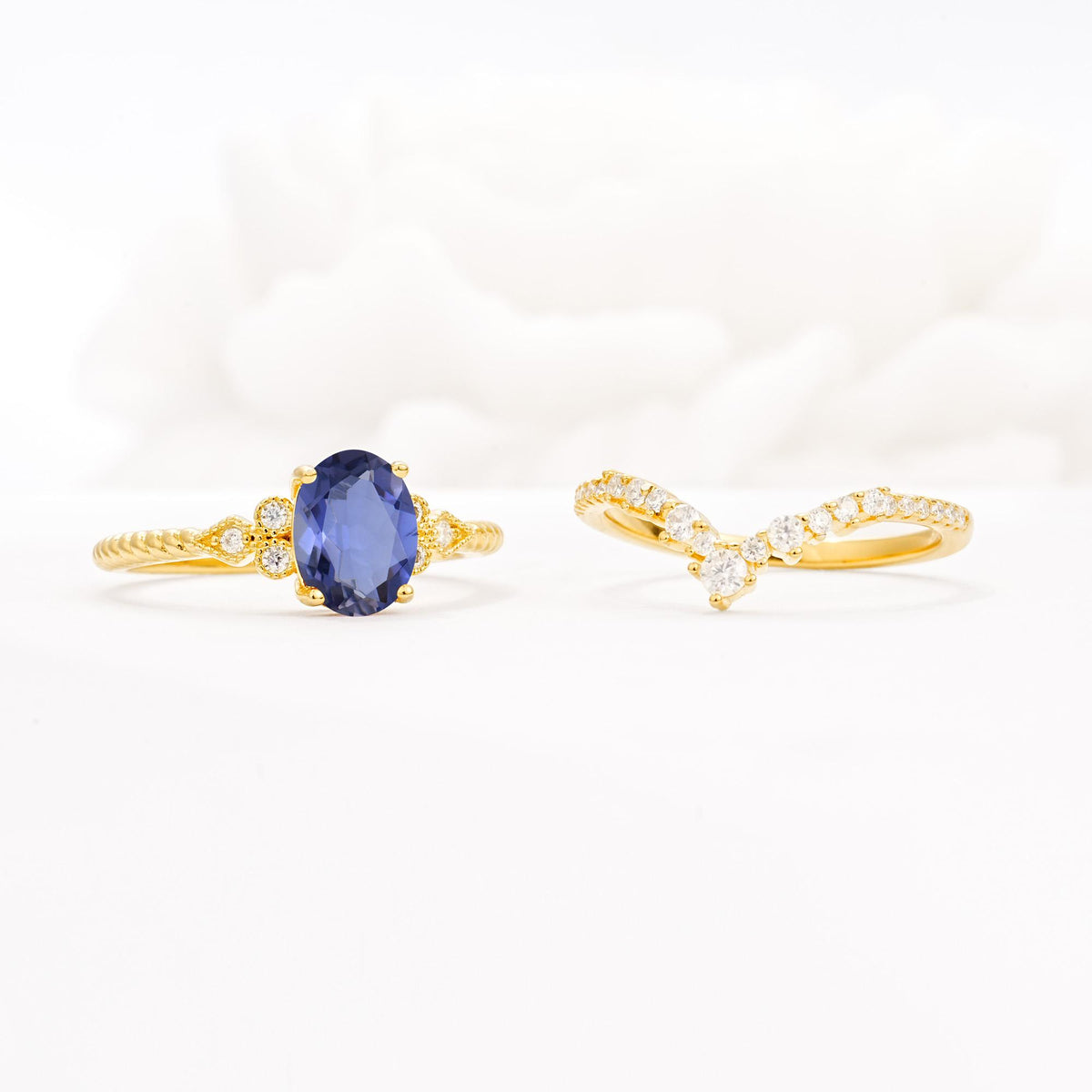 Oval Cut Tanzanite Vintage Engagement Ring Set with Chevron Band - Additional view