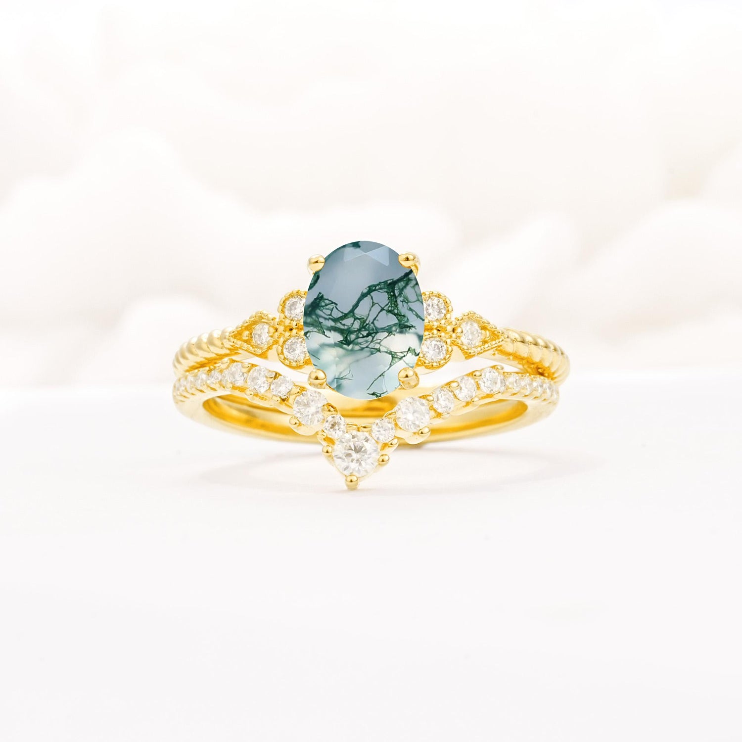 Oval Cut Moss Agate Vintage Engagement Ring Set with Chevron Band - Yellow-Gold