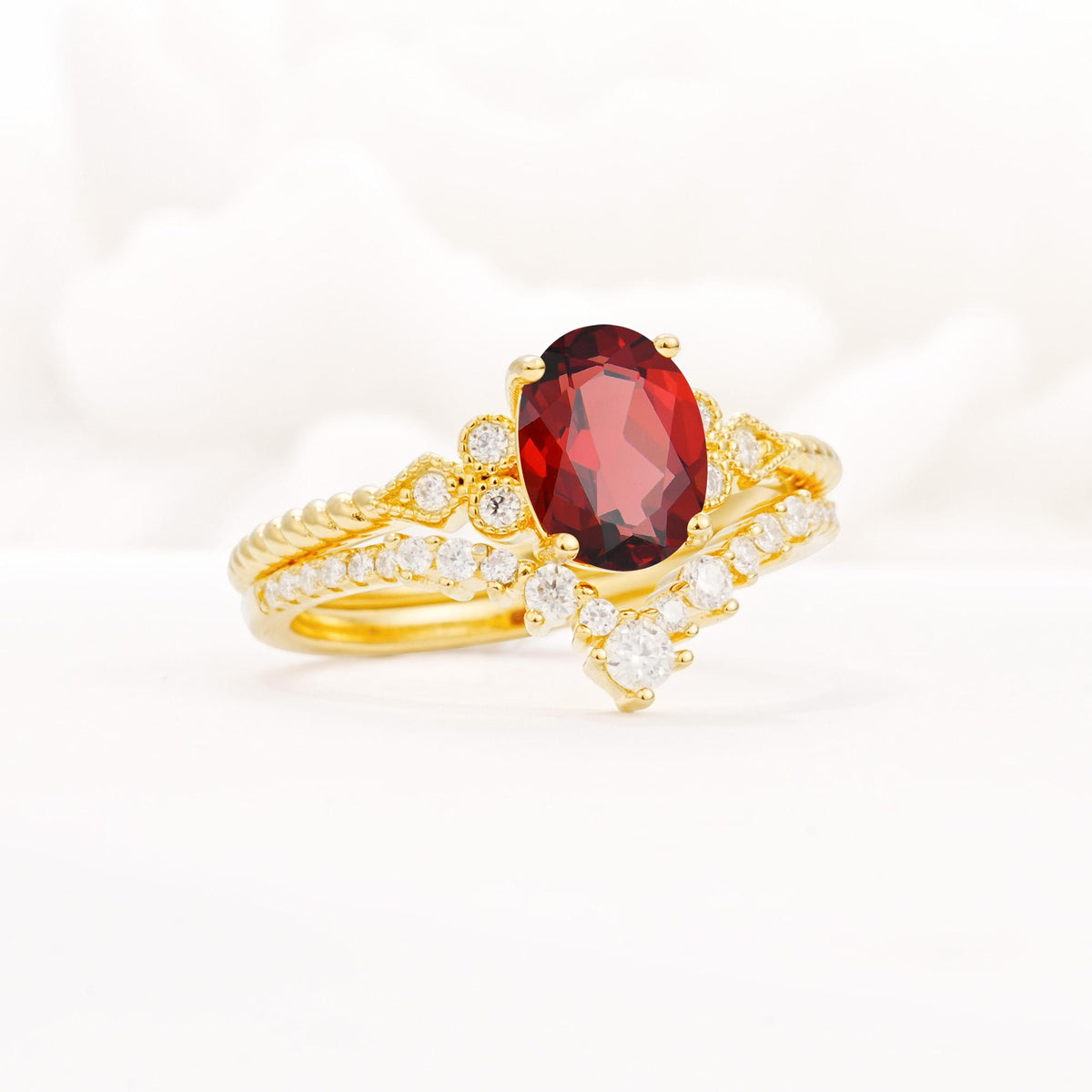 Oval Cut Garnet Vintage Engagement Ring Set with Chevron Band - Rose-Gold