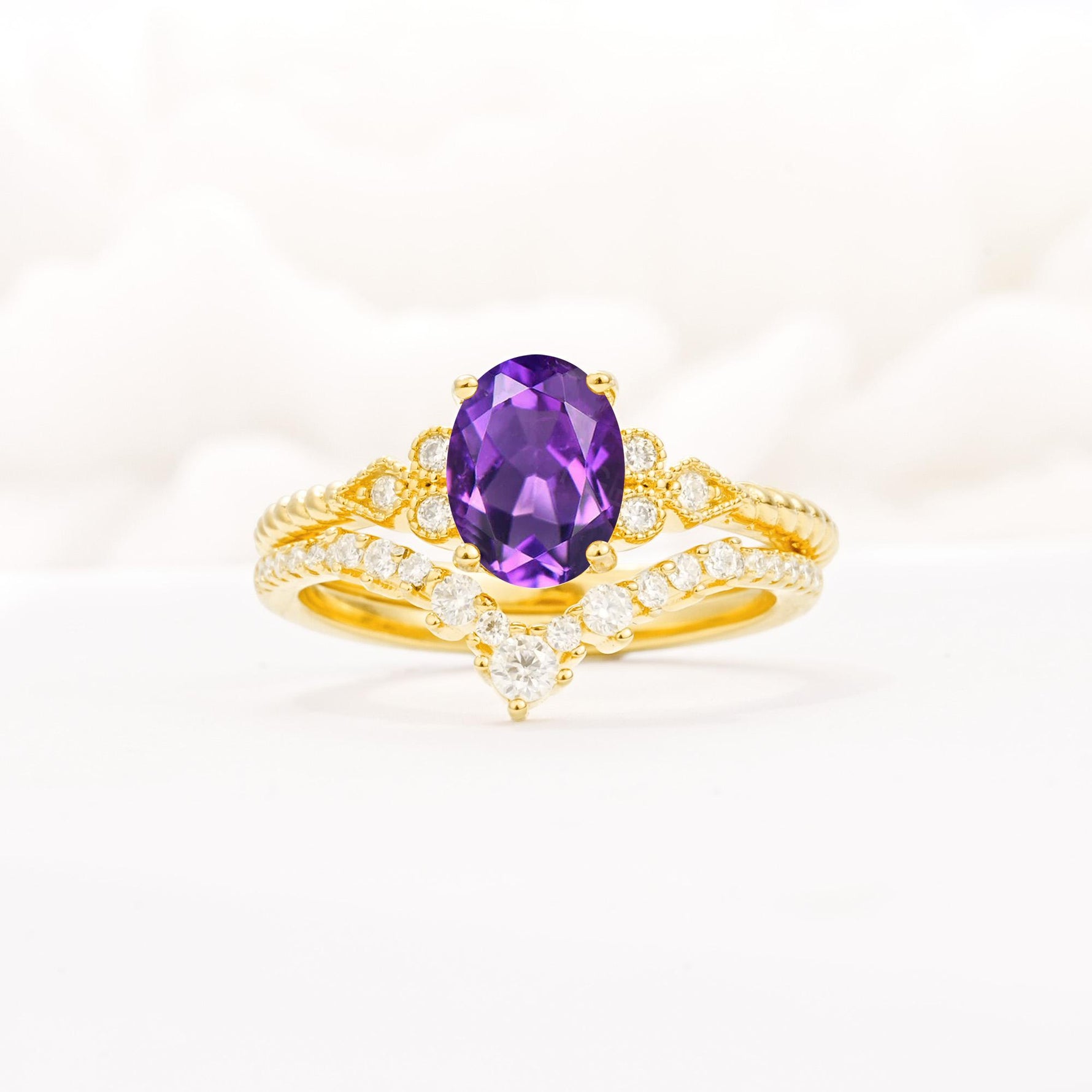 Oval Cut Amethyst Vintage Engagement Ring Set with Chevron Band - Yellow-Gold