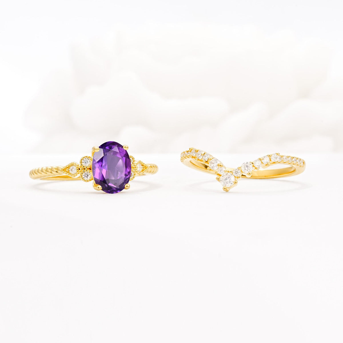 Oval Cut Amethyst Vintage Engagement Ring Set with Chevron Band - Additional view