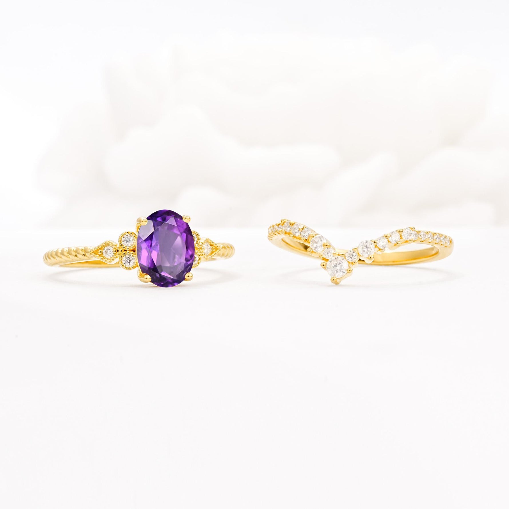 Oval Cut Amethyst Vintage Engagement Ring Set with Chevron Band - Additional view