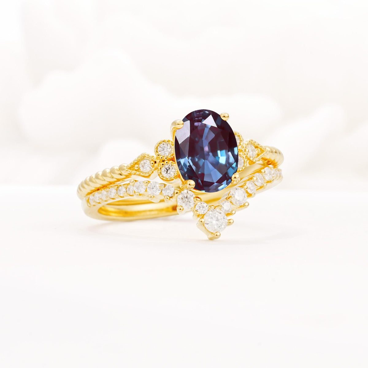 Oval Cut Alexandrite Vintage Engagement Ring Set with Chevron Band - Rose-Gold
