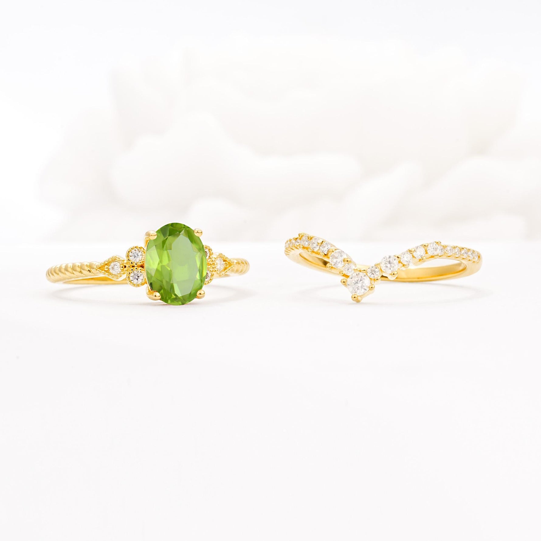 Oval Cut Peridot Vintage Engagement Ring Set with Chevron Band - Additional view