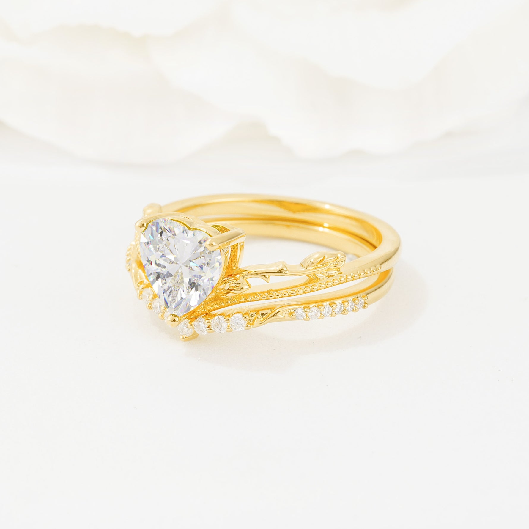 Nature Inspired Heart Cut Moissanite Bridal Ring Set - Rose-Gold