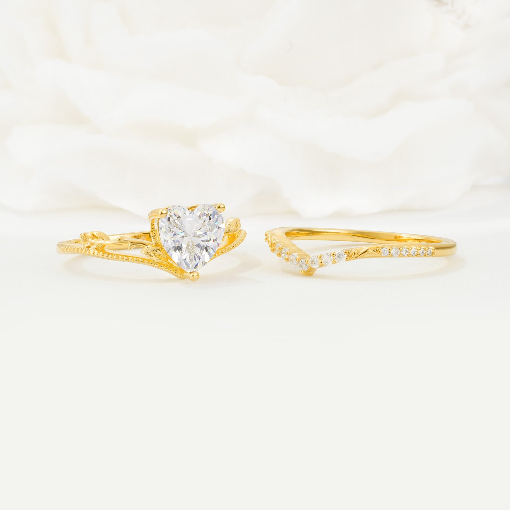 Nature Inspired Heart Cut Moissanite Bridal Ring Set - Additional view