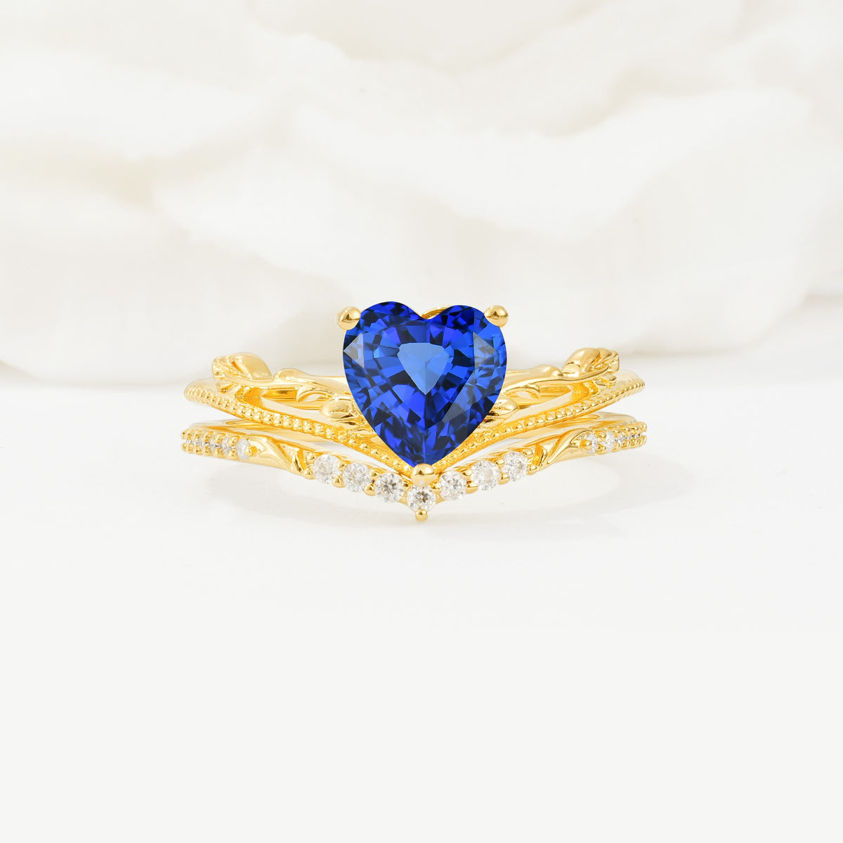 Nature Inspired Heart Cut Sapphire Bridal Ring Set - Yellow-Gold