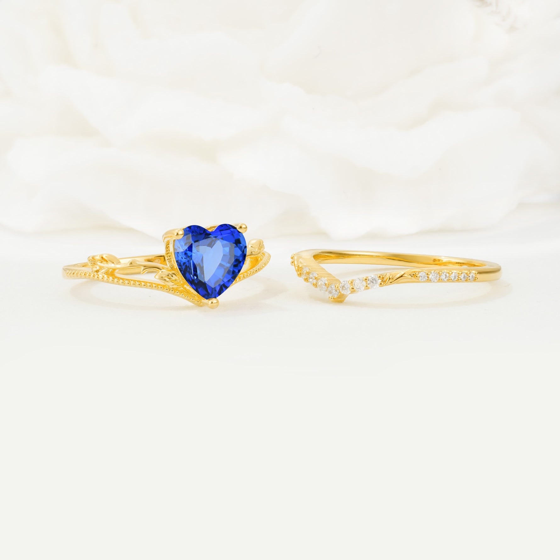 Nature Inspired Heart Cut Sapphire Bridal Ring Set - Additional view