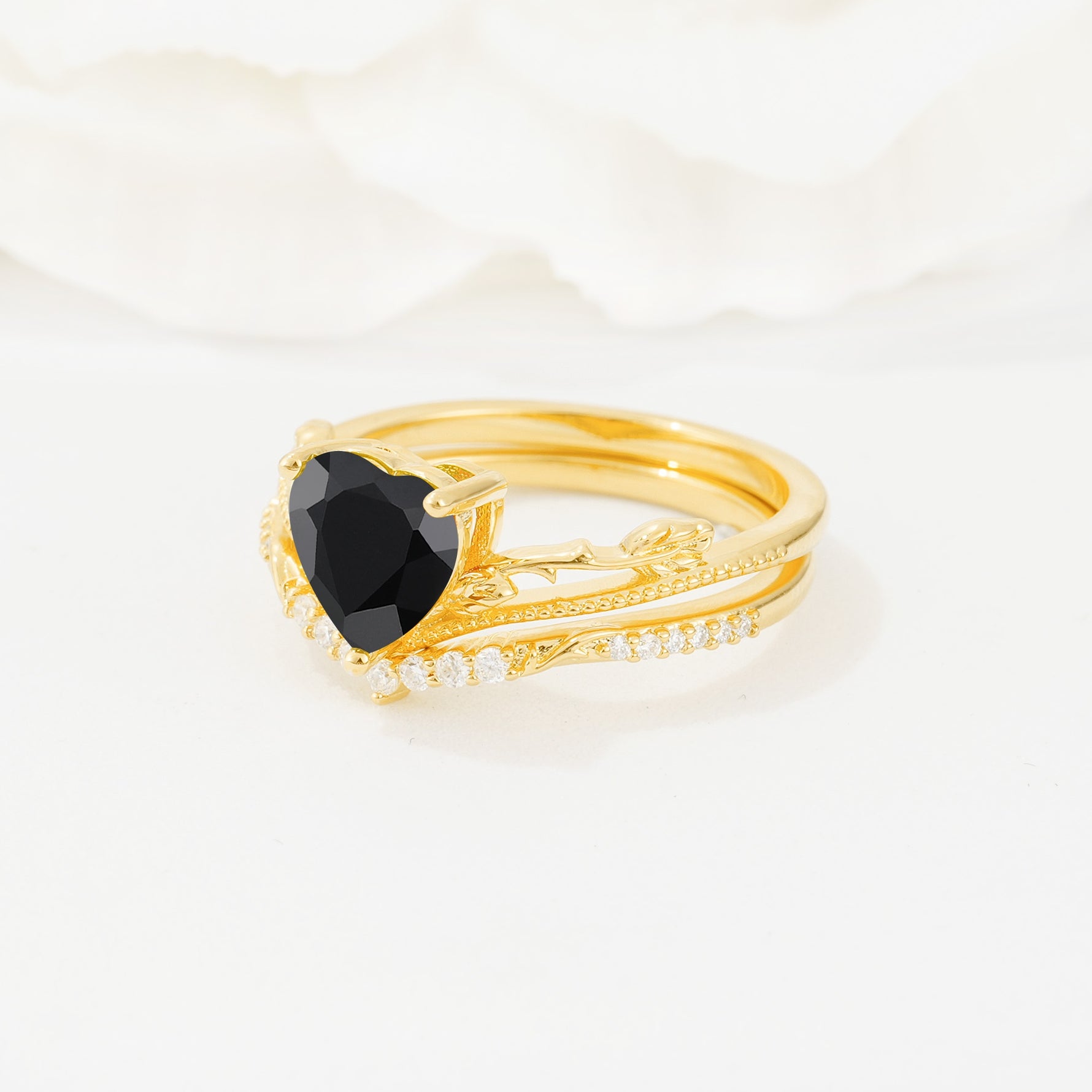 Nature Inspired Heart Cut Black Onyx Bridal Ring Set - Rose-Gold