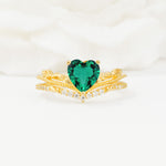 Nature Inspired Heart Cut Emerald Bridal Ring Set - Yellow-Gold