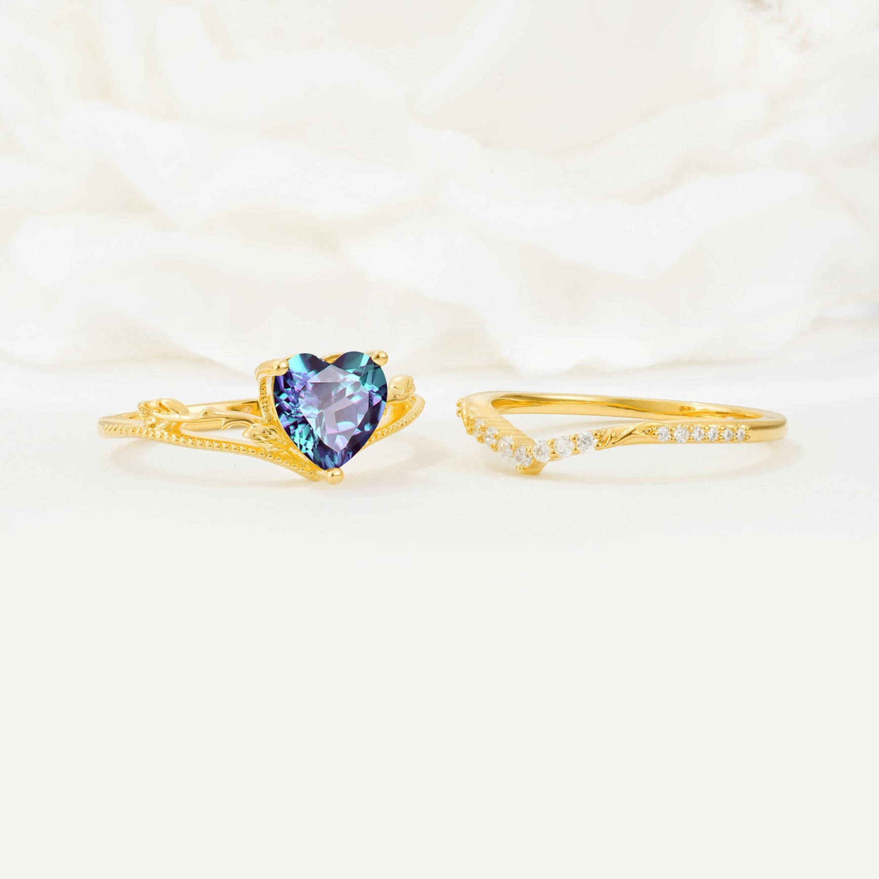Nature Inspired Heart Cut Alexandrite Bridal Ring Set - Additional view
