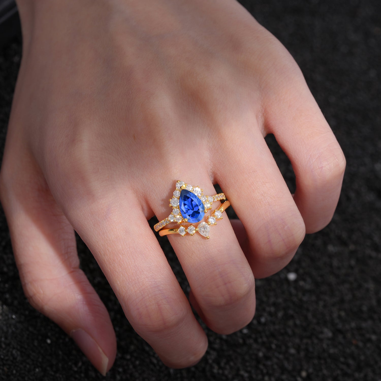 Oval Cut Sapphire Vintage Filigree Engagement Ring