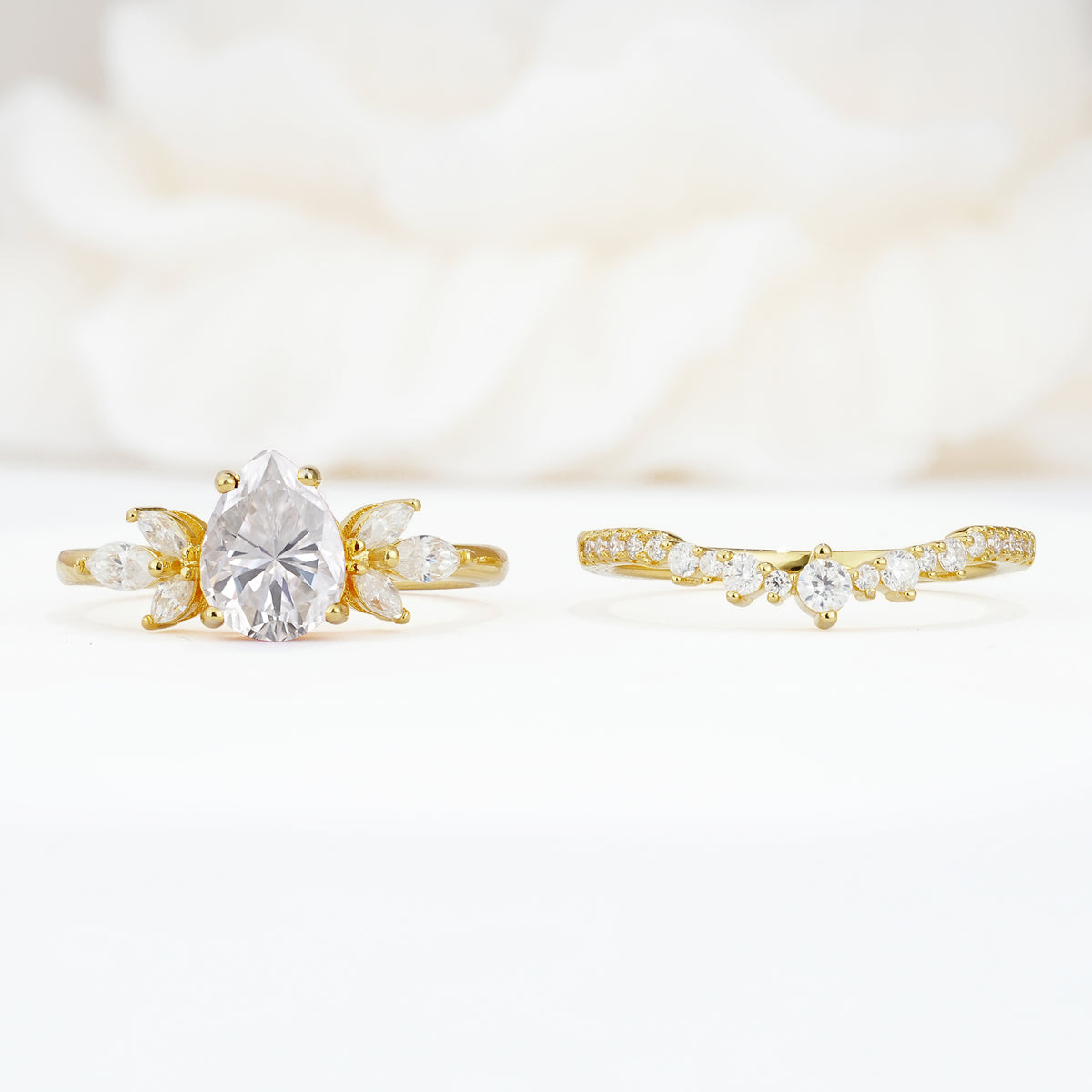 SR17165 Moissanite Ring - White-Gold