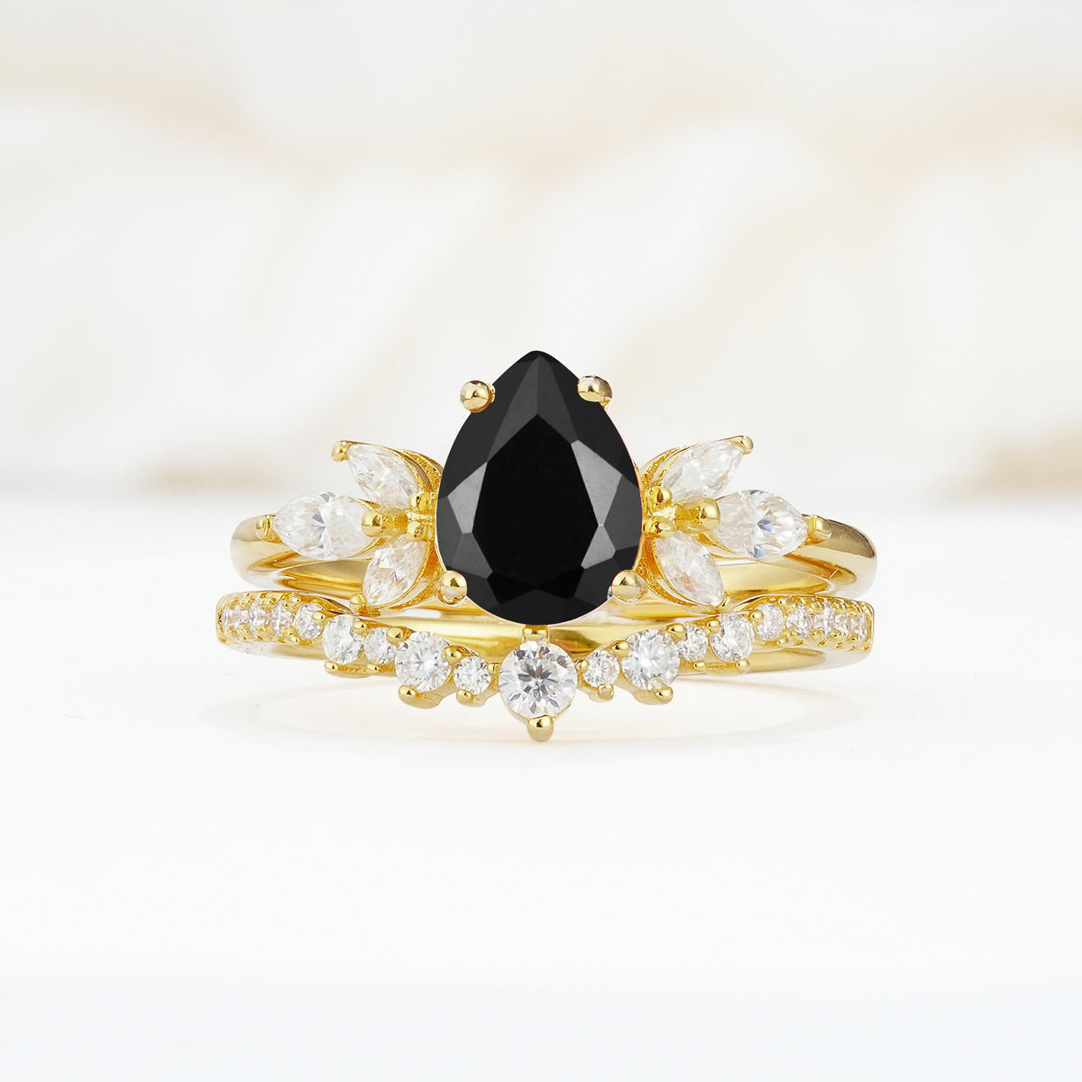 SR17165 Black Onyx Ring - Yellow-Gold