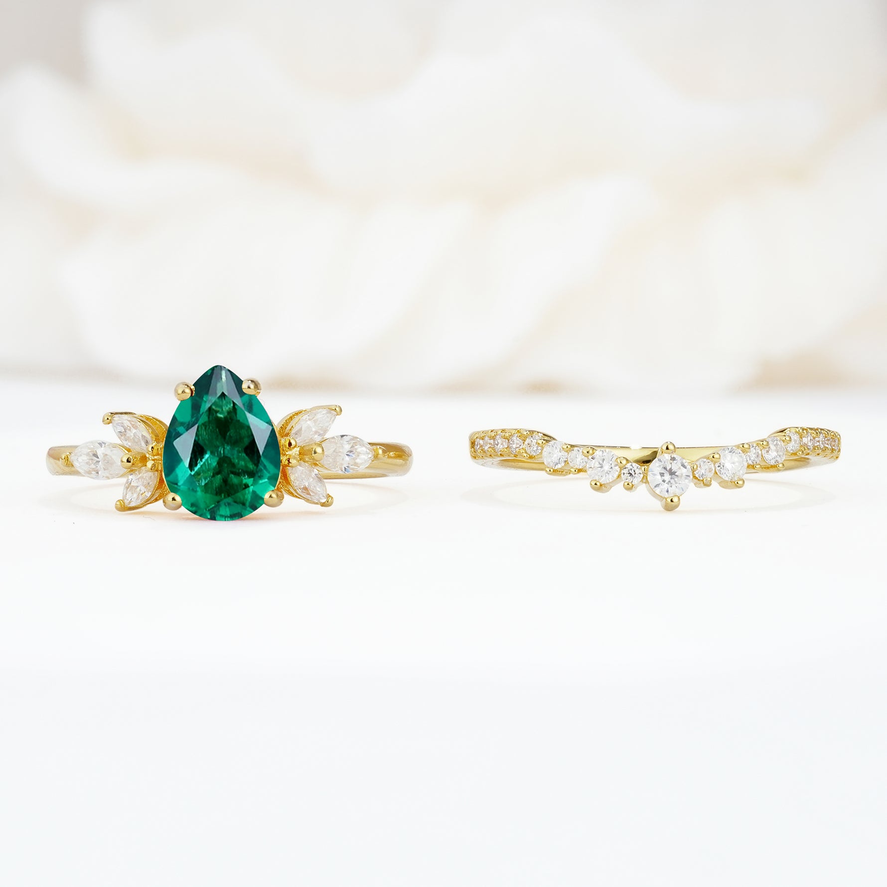 SR17165 Emerald Ring - White-Gold