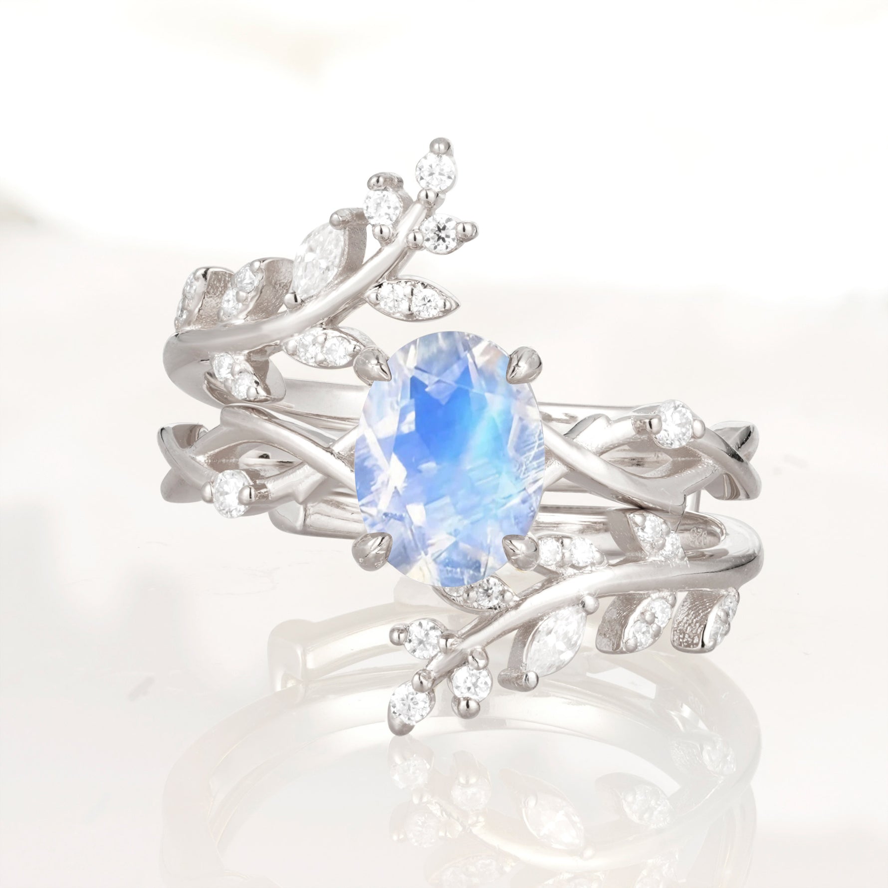 SR17167 Moonstone Ring - Additional view