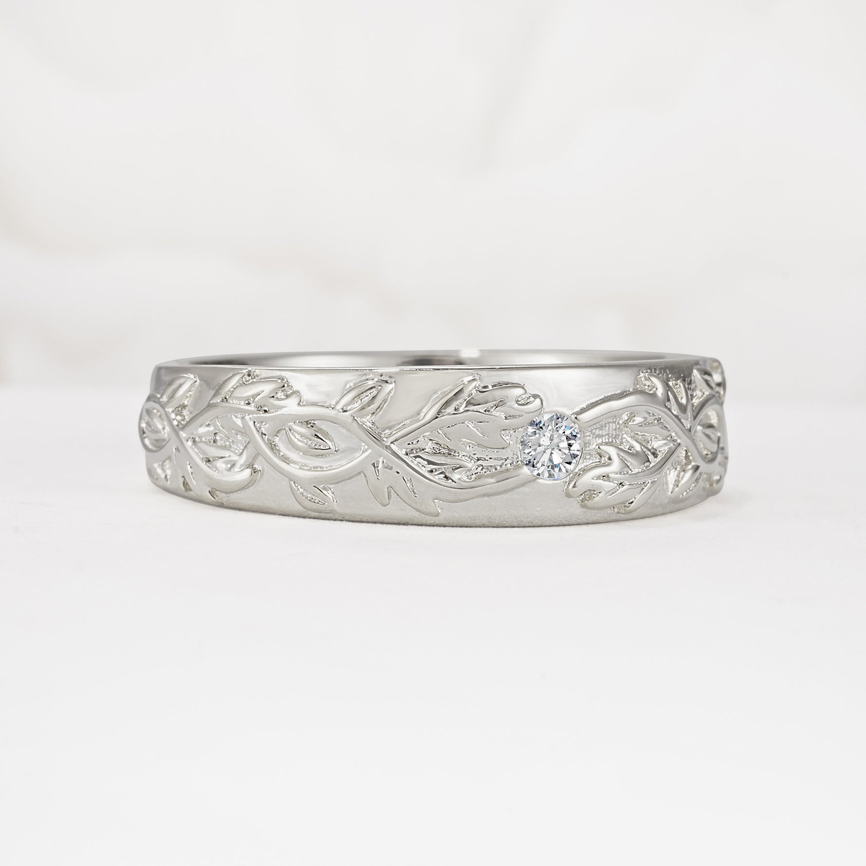 Vintage Leaf Engraved Solitaire Lab Diamond Men's Wedding Band - Additional view