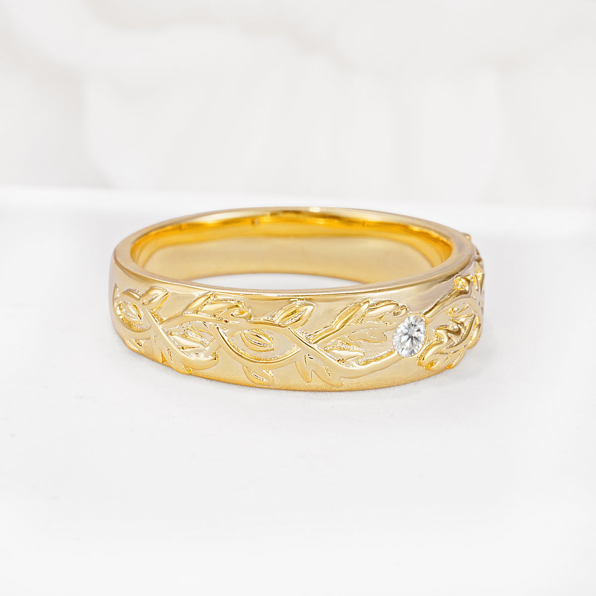 Vintage Leaf Engraved Solitaire Moissanite Men's Wedding Band - Additional view