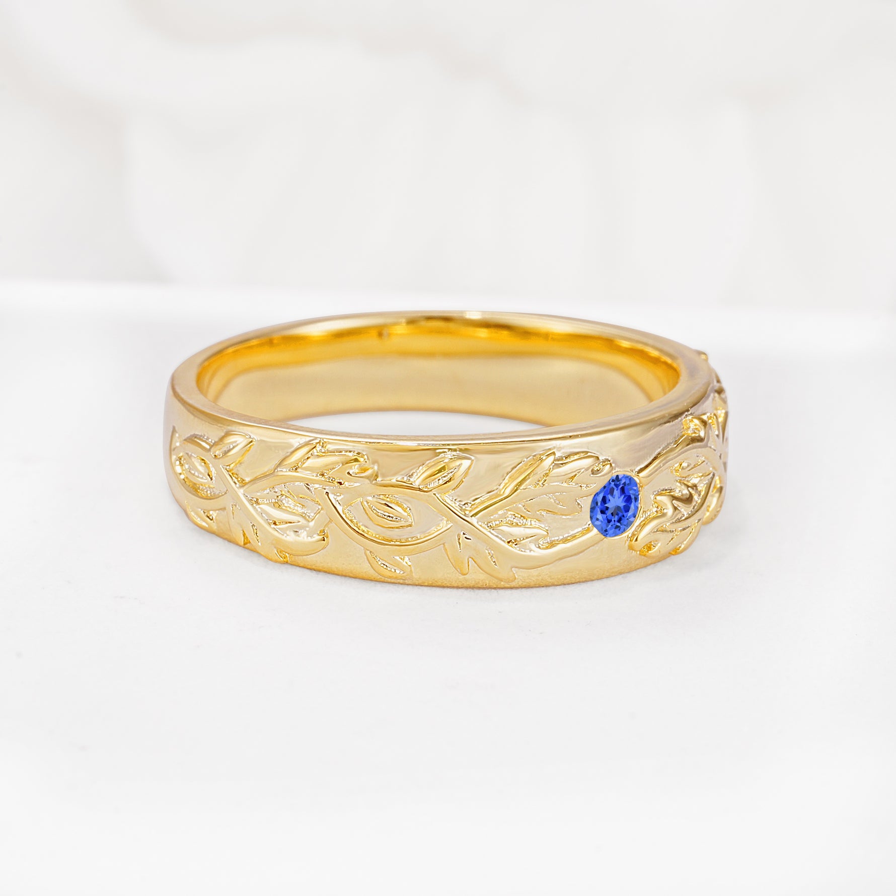 Vintage Leaf Engraved Solitaire Sapphire Men's Wedding Band - Additional view