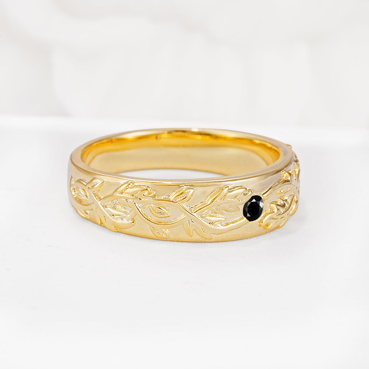 Vintage Leaf Engraved Solitaire Black Onyx Men's Wedding Band - Additional view