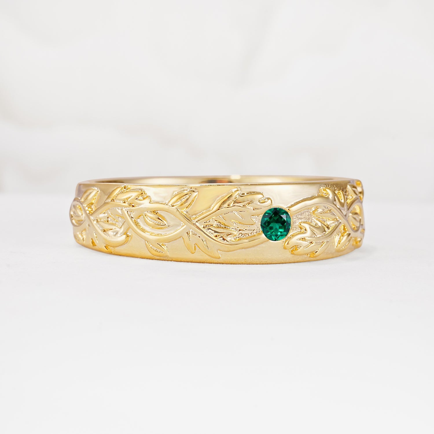 Vintage Leaf Engraved Solitaire Emerald Men's Wedding Band - Additional view