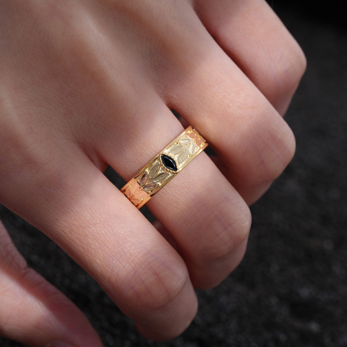 Nature-Inspired Leaf Engraved Black Onyx Men’s Wedding Band - Additional view