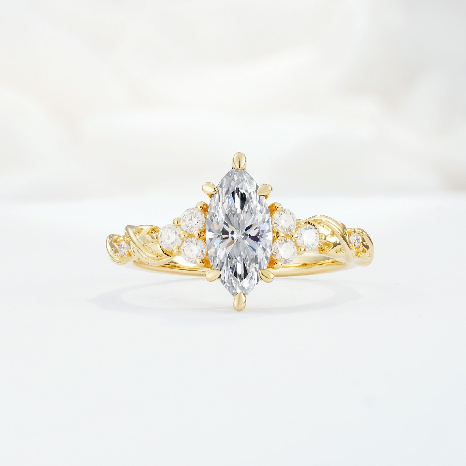 SR17467 Lab Diamond Ring - Yellow-Gold