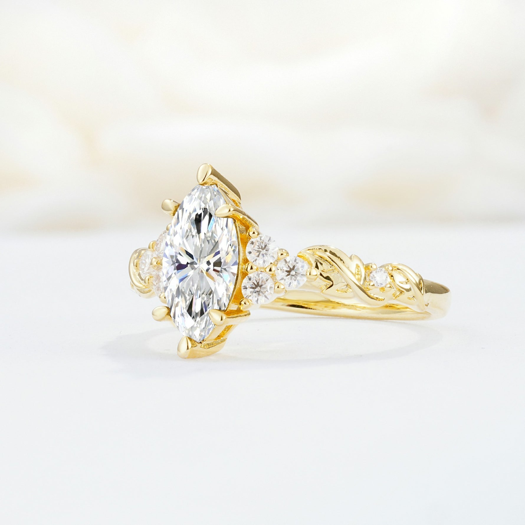 SR17467 Lab Diamond Ring - White-Gold
