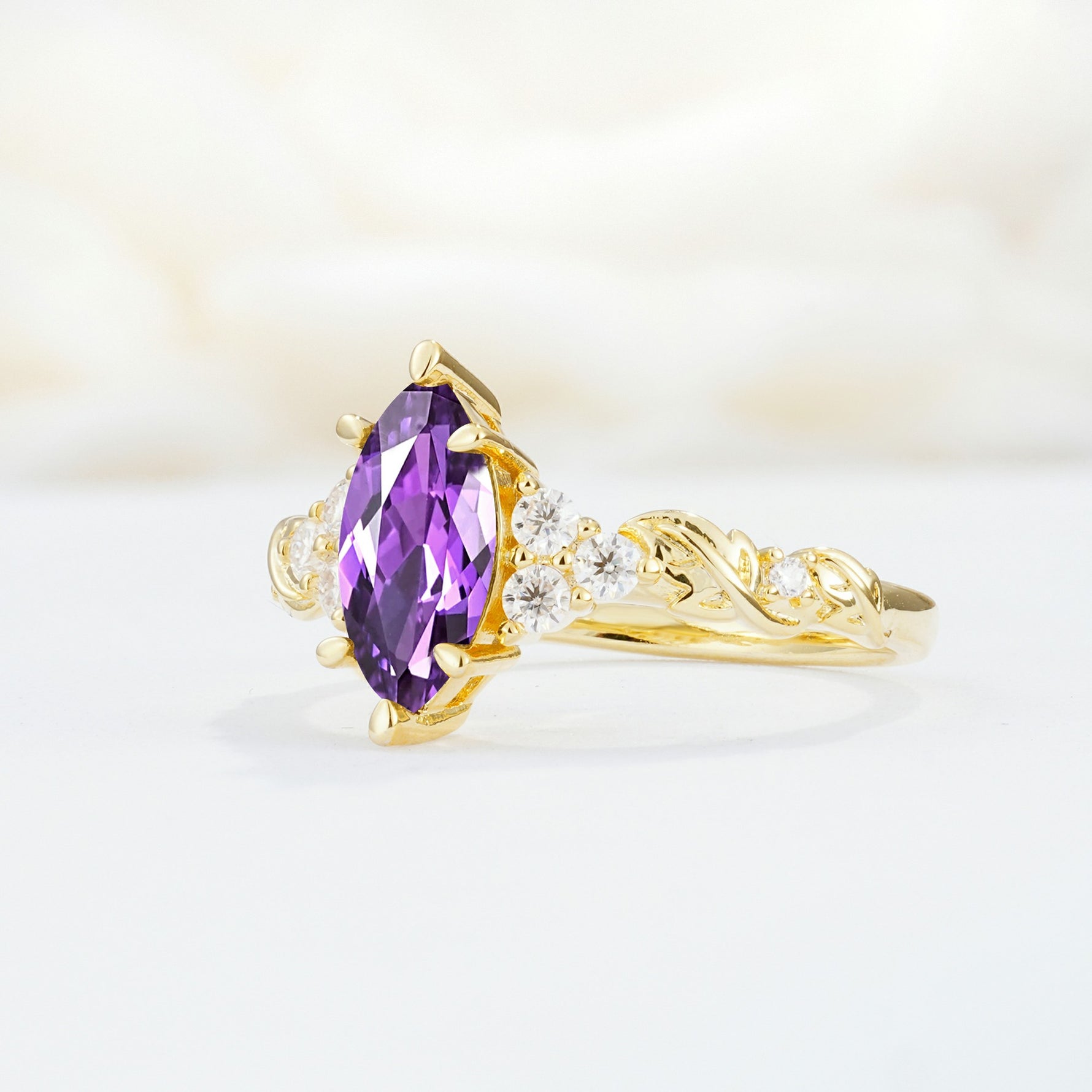 SR17467 Amethyst Ring - White-Gold