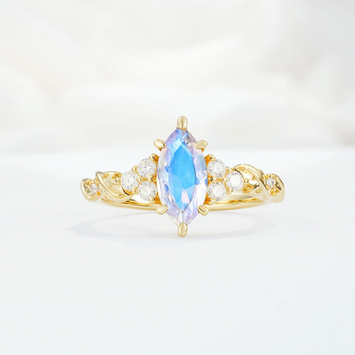 SR17467 Moonstone Ring - Yellow-Gold