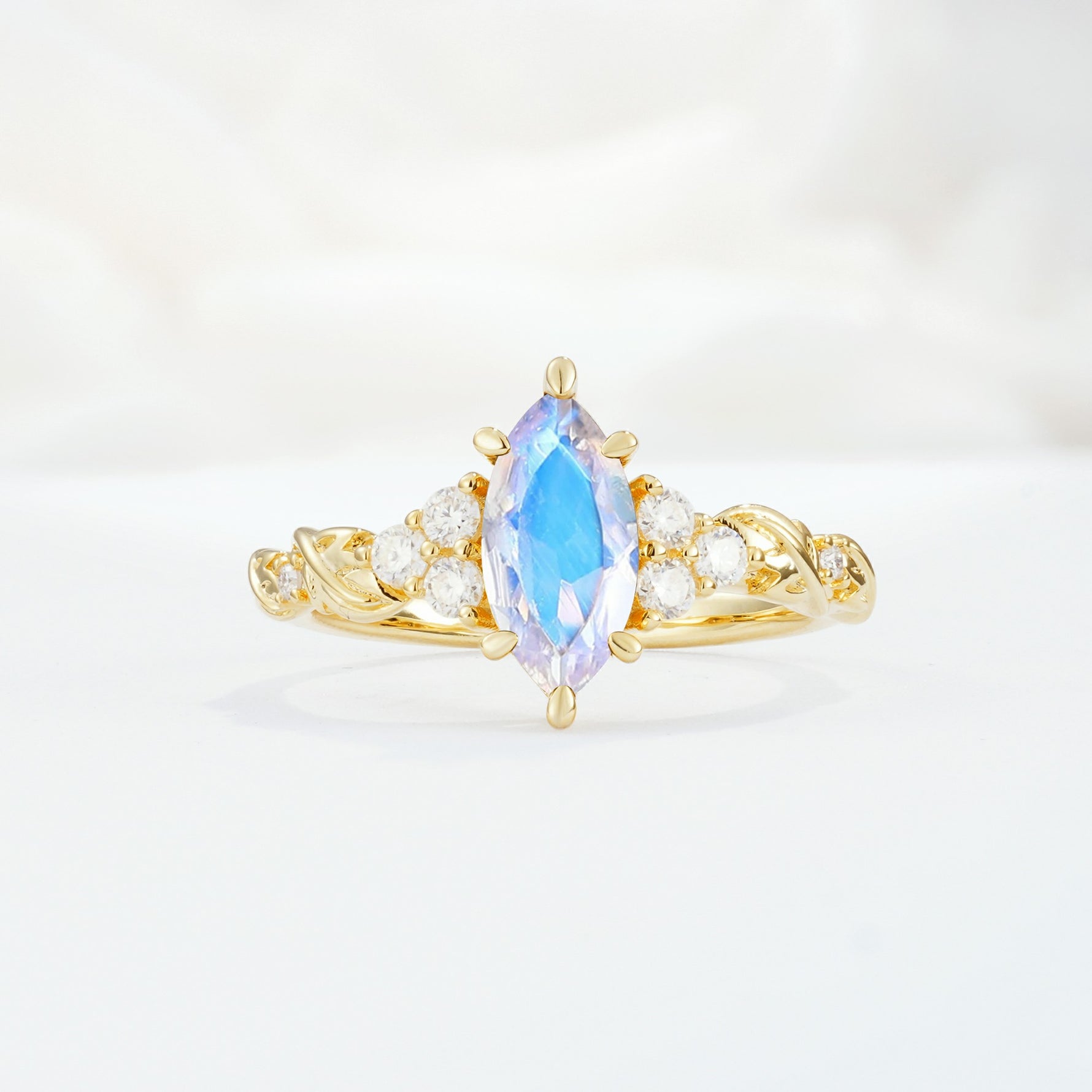 SR17467 Moonstone Ring - Yellow-Gold