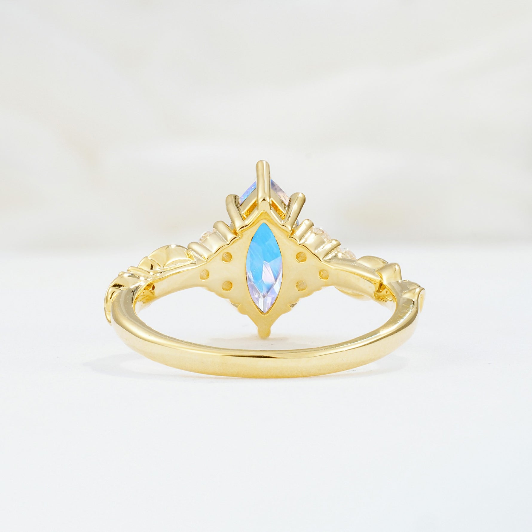 SR17467 Moonstone Ring - Additional view