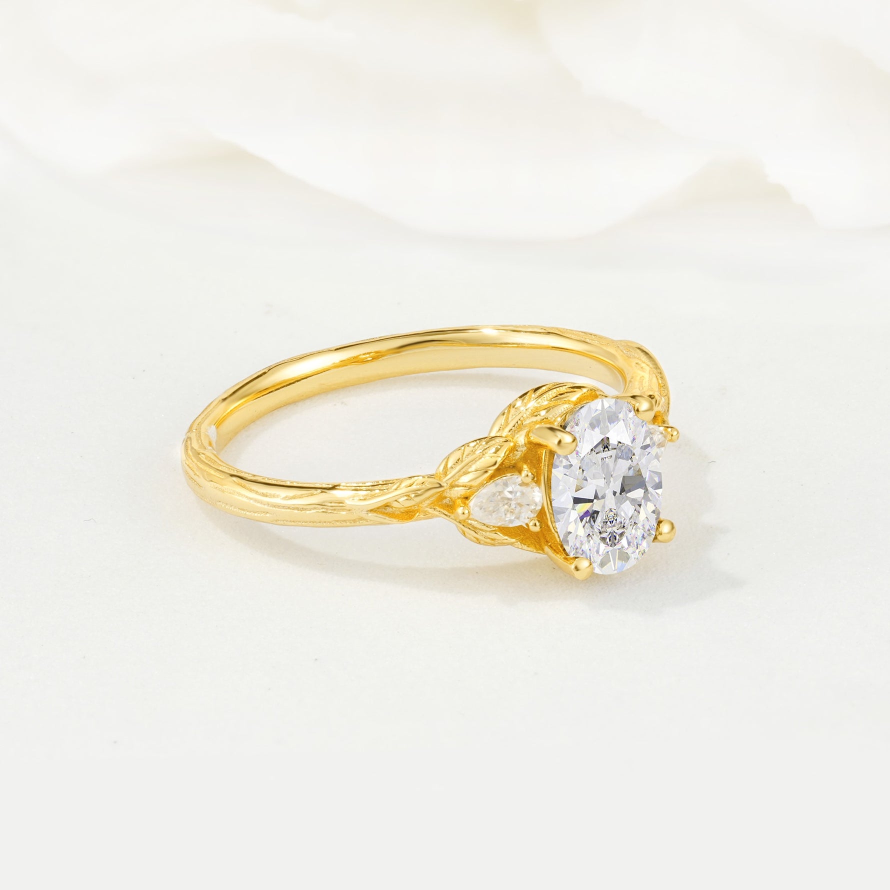 Nature Inspired Heart Cut Moissanite Bridal Ring Set - Additional view