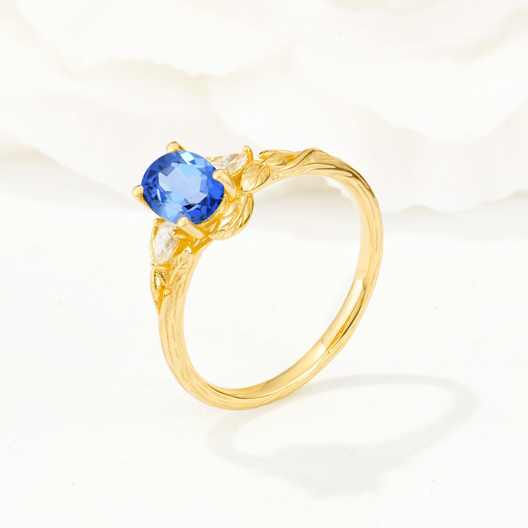 Nature Inspired Heart Cut Sapphire Bridal Ring Set - Additional view