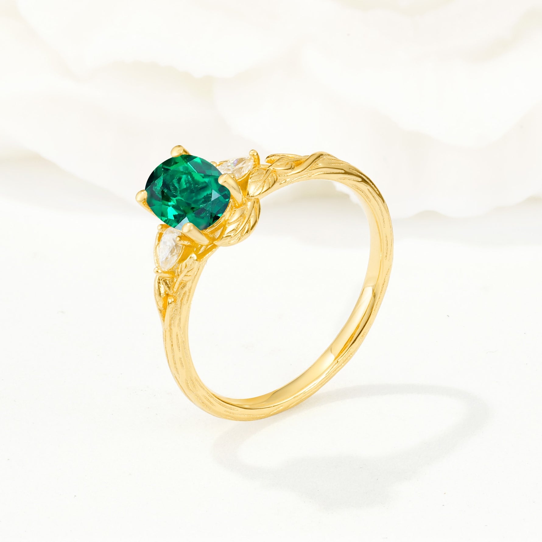 Nature Inspired Heart Cut Emerald Bridal Ring Set - Additional view