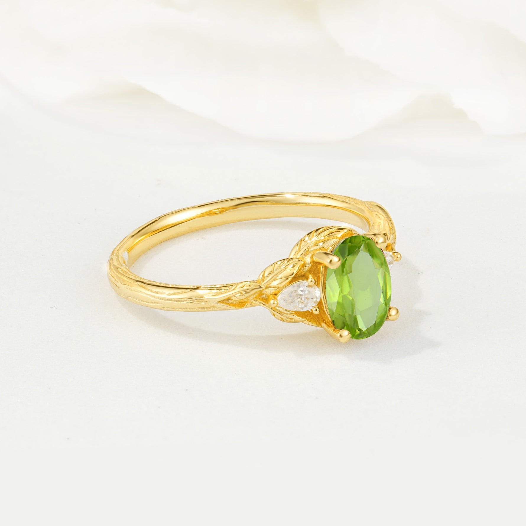 Nature Inspired Heart Cut Peridot Bridal Ring Set - Additional view