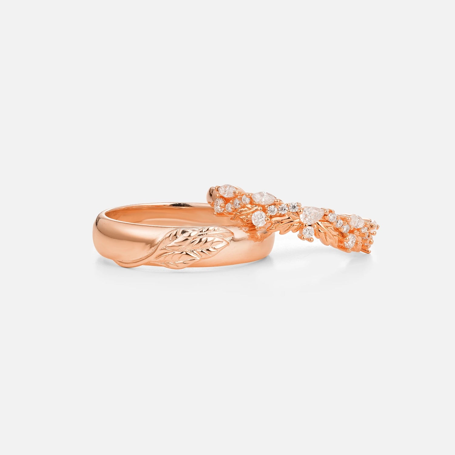 Nature-Inspired Pear Moissanite Leaf His and Hers Couple Ring