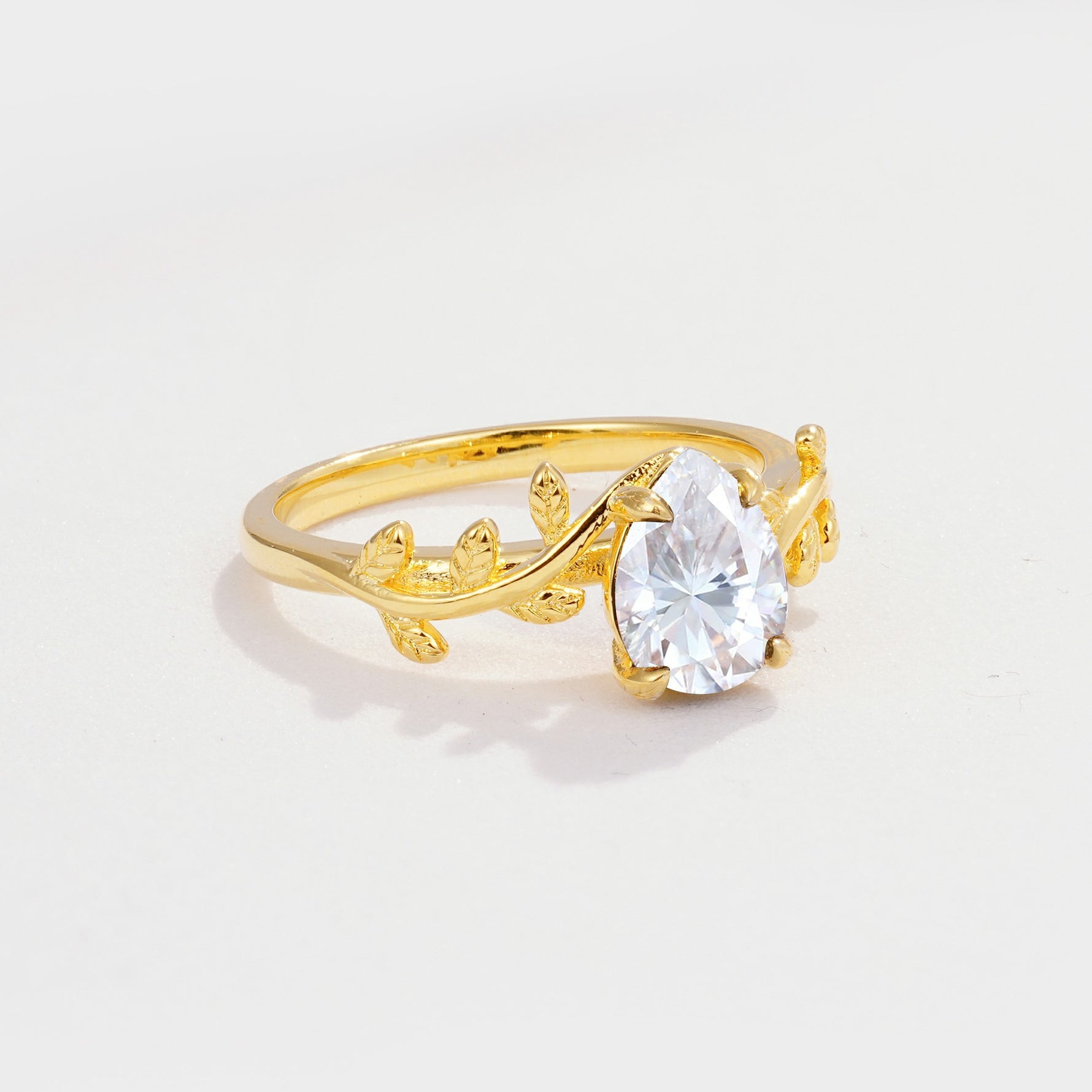 SR17493 Moissanite Ring - White-Gold