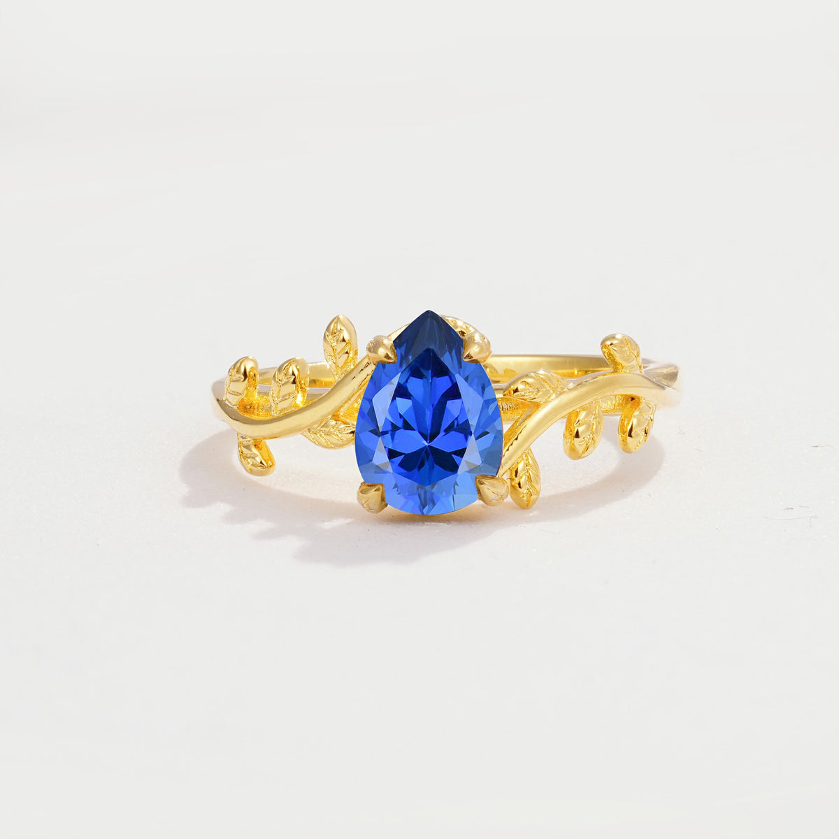 SR17493 Sapphire Ring - Yellow-Gold