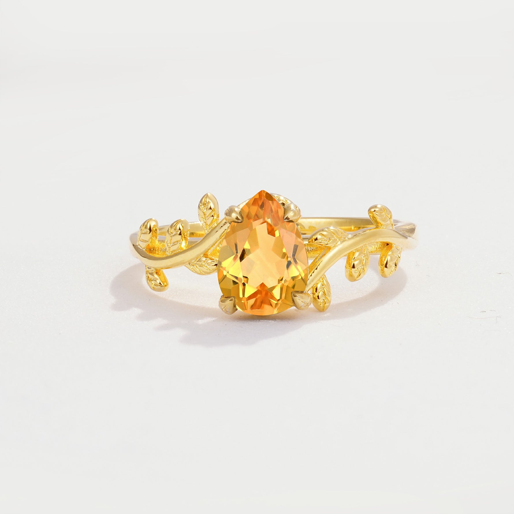 SR17493 Citrine Ring - Yellow-Gold