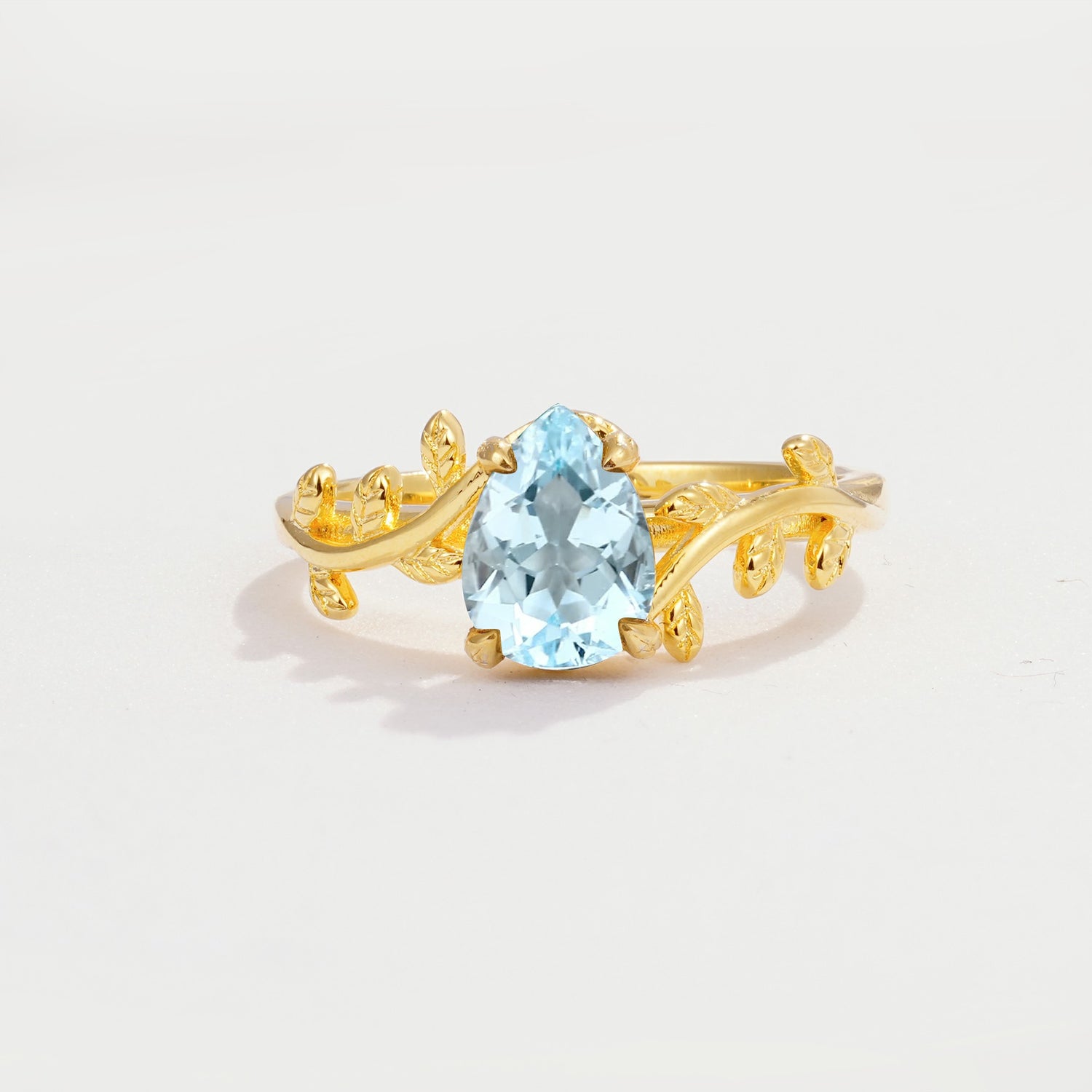 SR17493 Aquamarine Ring - Yellow-Gold