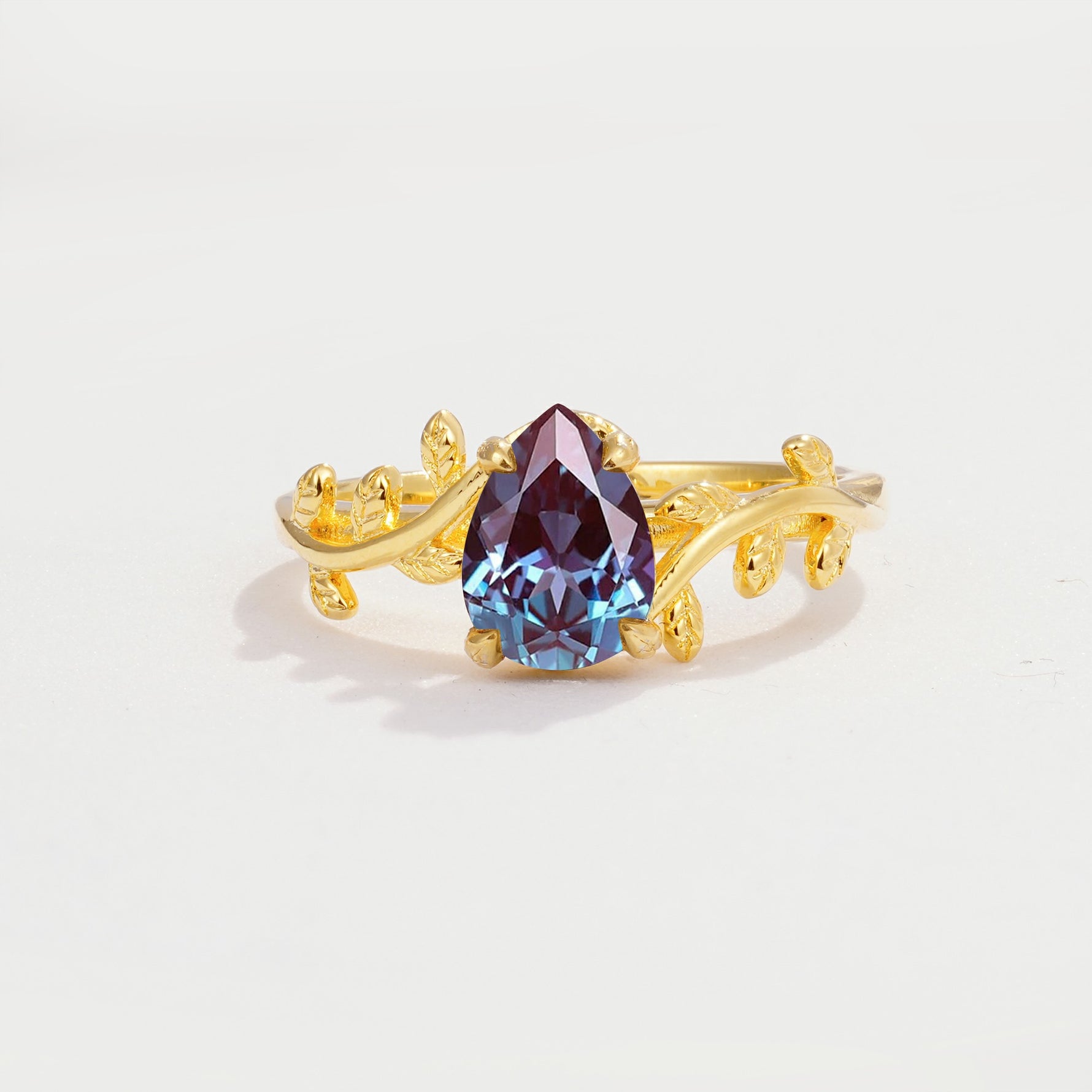 SR17493 Alexandrite Ring - Yellow-Gold