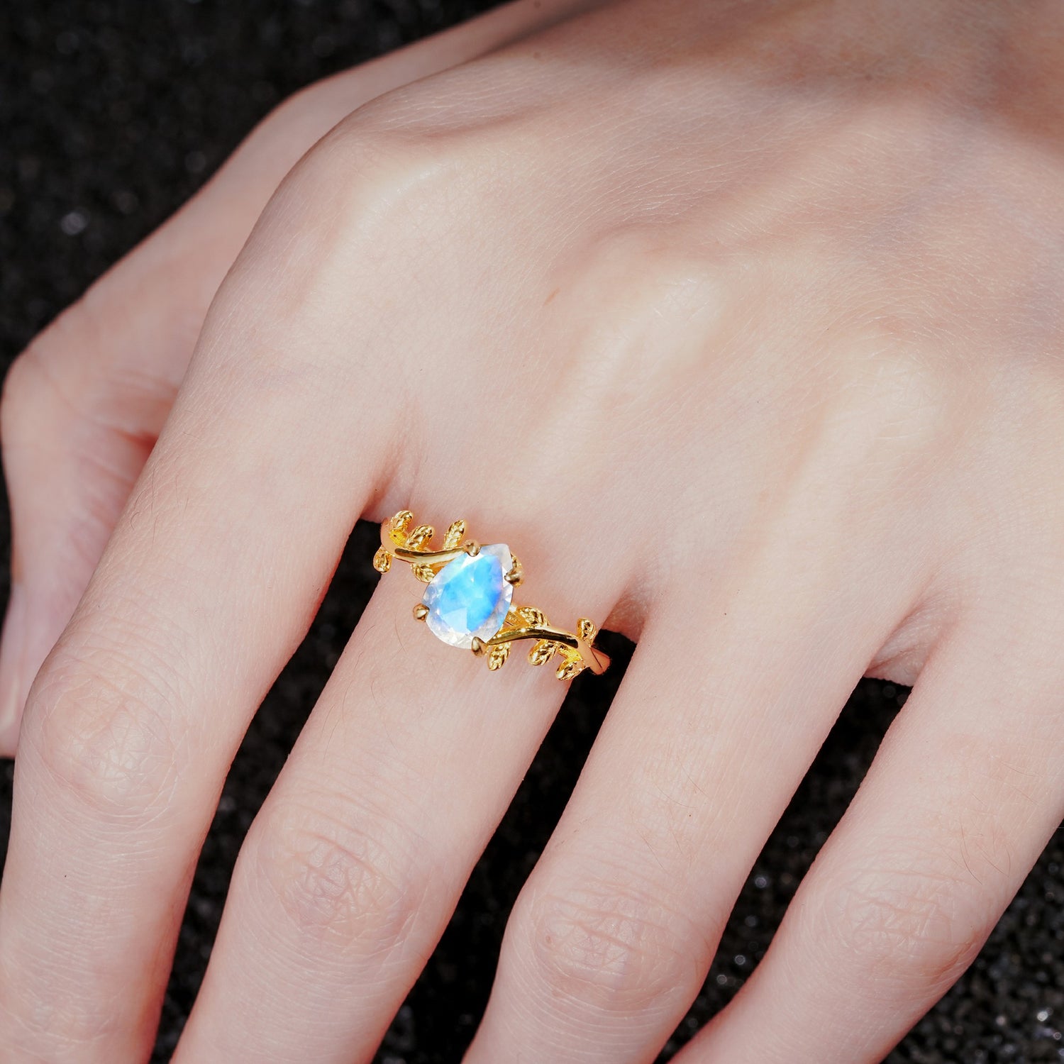 SR17493 Moonstone Ring - Rose-Gold
